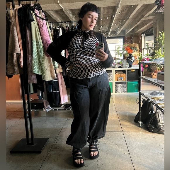 🟠 103B. Adjustable Hem Denim Balloon Pants - Black Wash - Picture 10 of 10